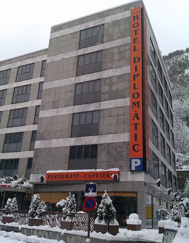 Zenit Diplomatic Hotel Andorre-la-Vieille